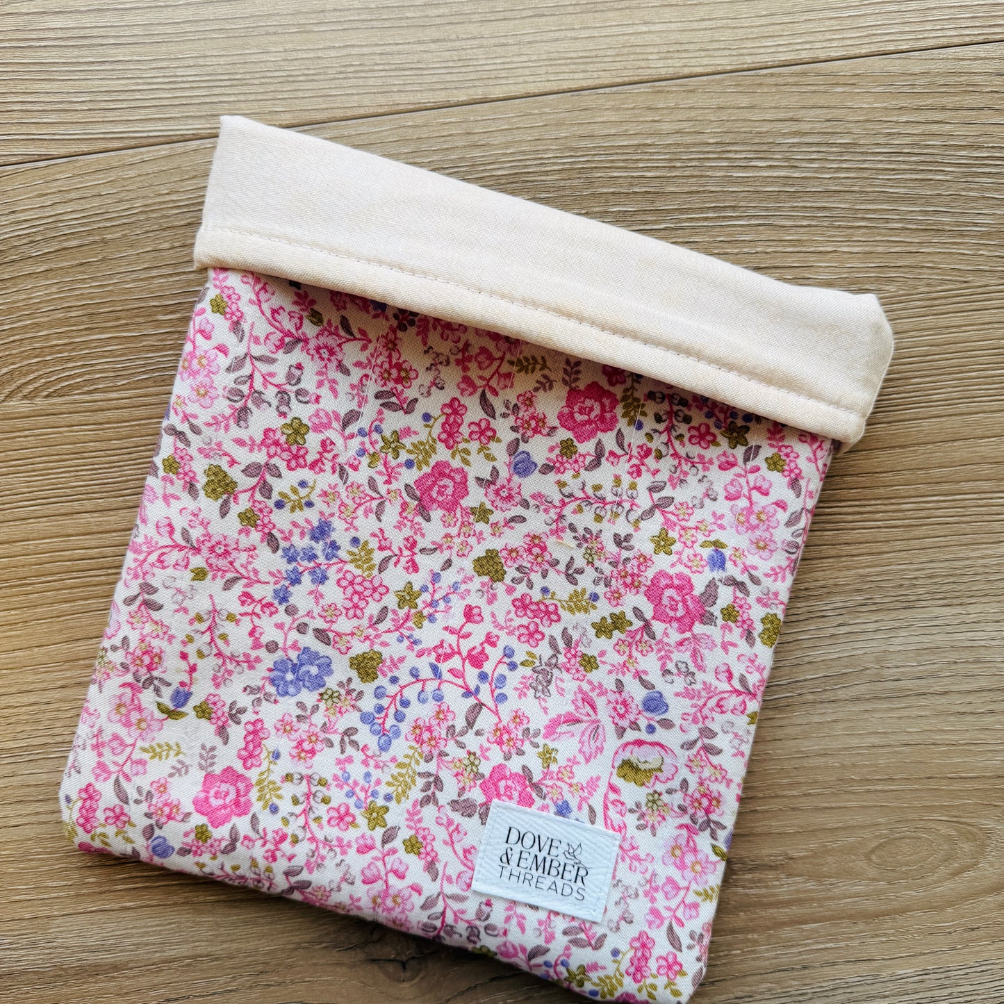 Book & E-Reader Sleeve – Pink Meadow/Cream Floral - Medium