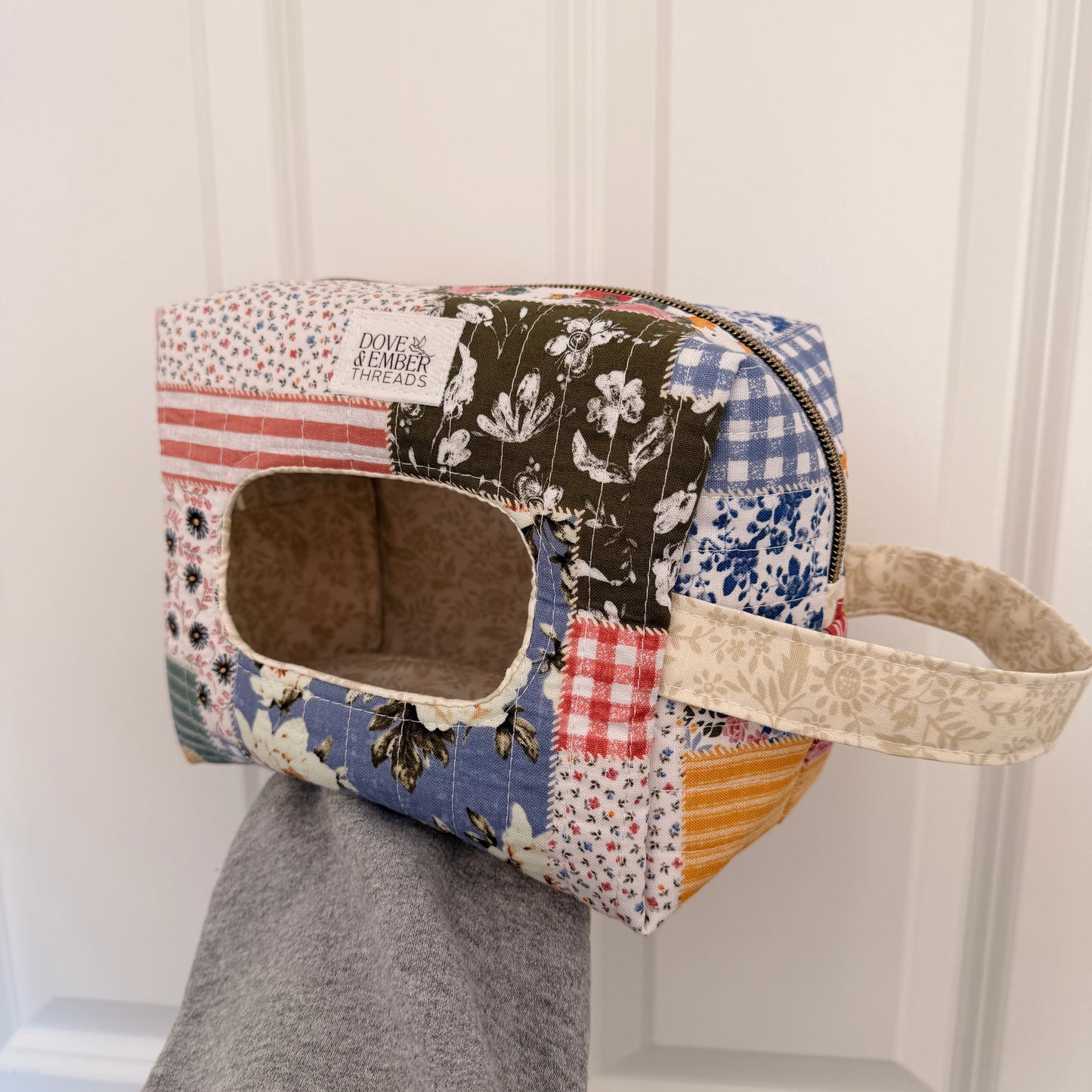Diaper & Wipe Pouch – Patchwork Chic/Sand Meadow
