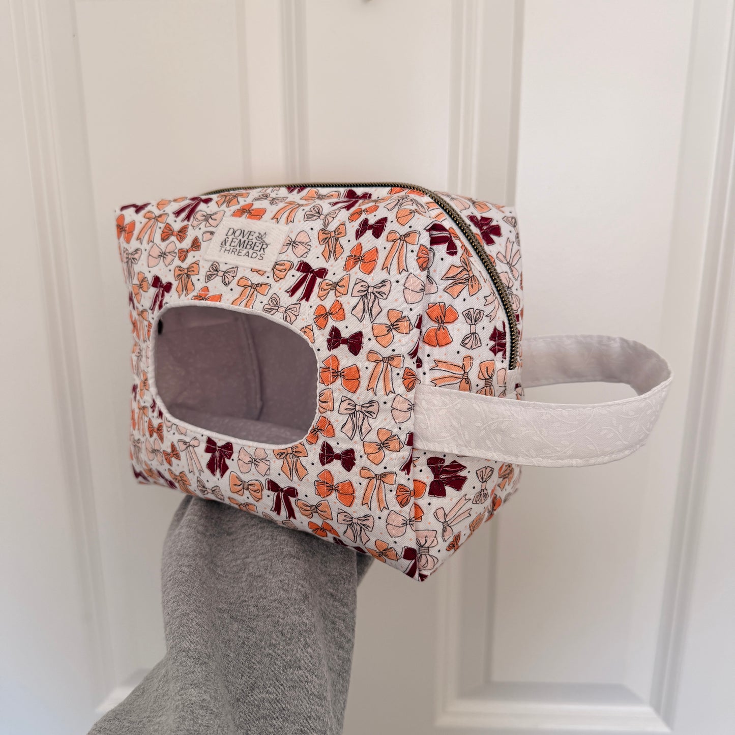 Diaper & Wipe Pouch – Rustic Bows/White Vine (Limited)