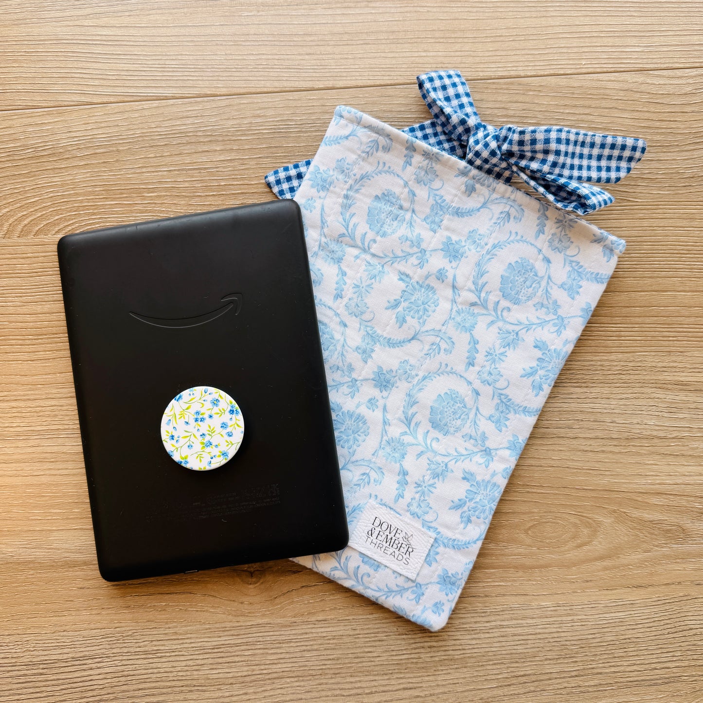 Book & E-Reader Sleeve – Blue Vine/Blue Gingham - Small - Tie Closure