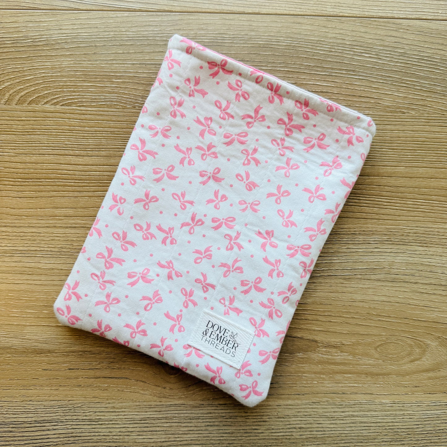 Book & E-Reader Sleeve – Pink Bow/Stripe - Small