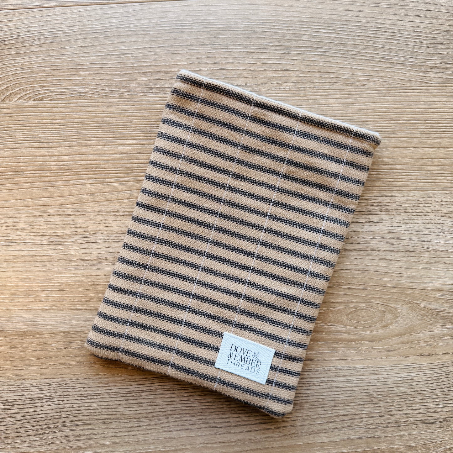 Book & E-Reader Sleeve – Tan Stripe/White - Small