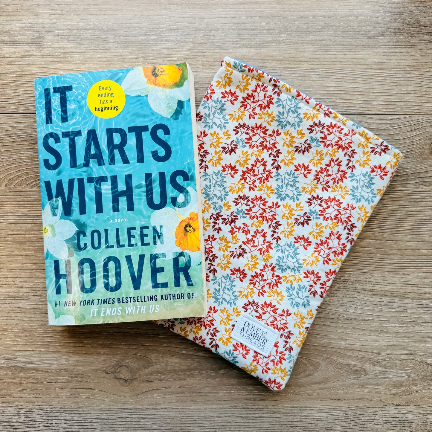 Book & E-Reader Sleeve – Autumn Bloom/Dusty Blue - Medium