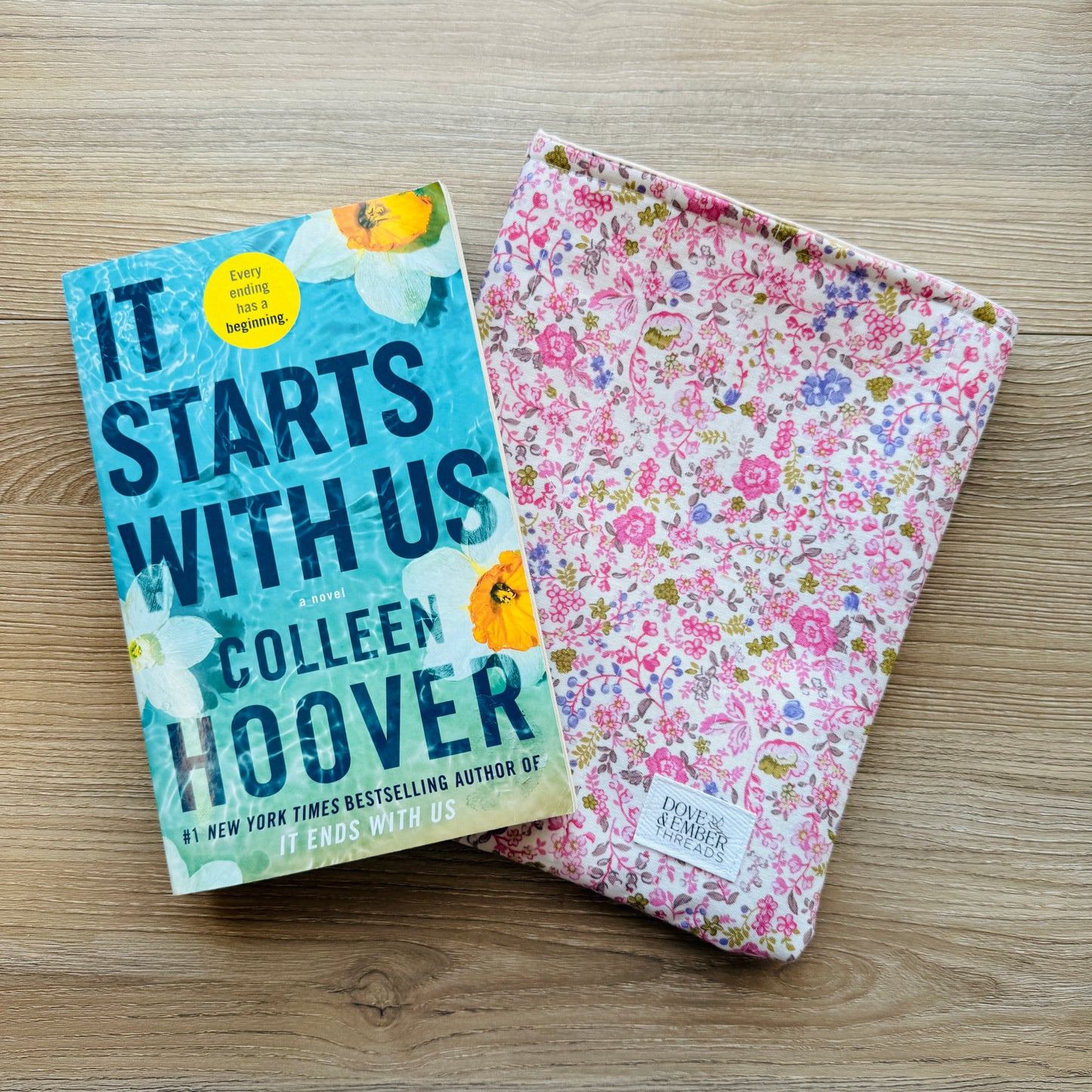 Book & E-Reader Sleeve – Pink Meadow/Cream Floral - Medium